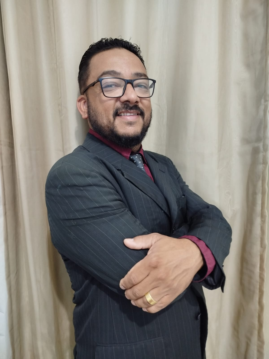 O Paradoxo do Currículo: A Experiência é Trunfo ou Defeito na Política de Mato Grosso?